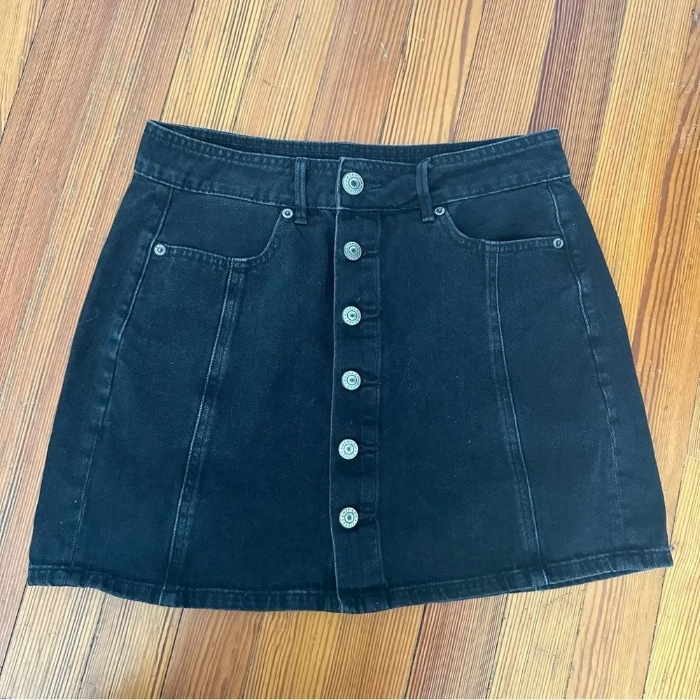Sz 4 American Eagle black denim skirt - Picture 1 of 4
